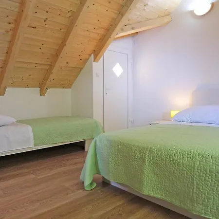 Vala Hrvaska Robinson