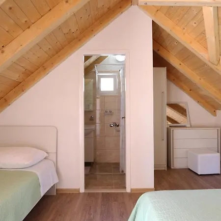 Vala Hrvaska Robinson 3* Gornji Humac