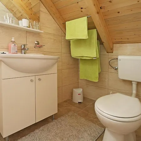 Vala Hrvaska Robinson Pensión Gornji Humac