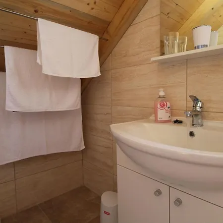 Vala Hrvaska Robinson Pensión 3*