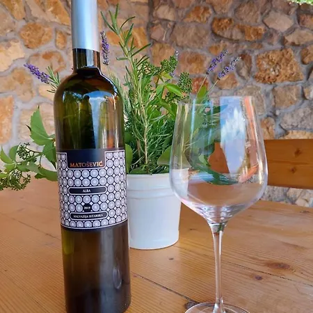 Vala Hrvaska Robinson Gornji Humac