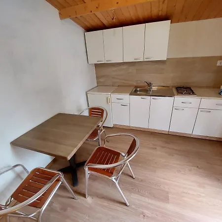 Vala Hrvaska Robinson Pensión 3*