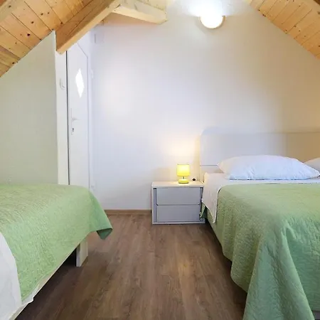 Vala Hrvaska Robinson 3* Gornji Humac